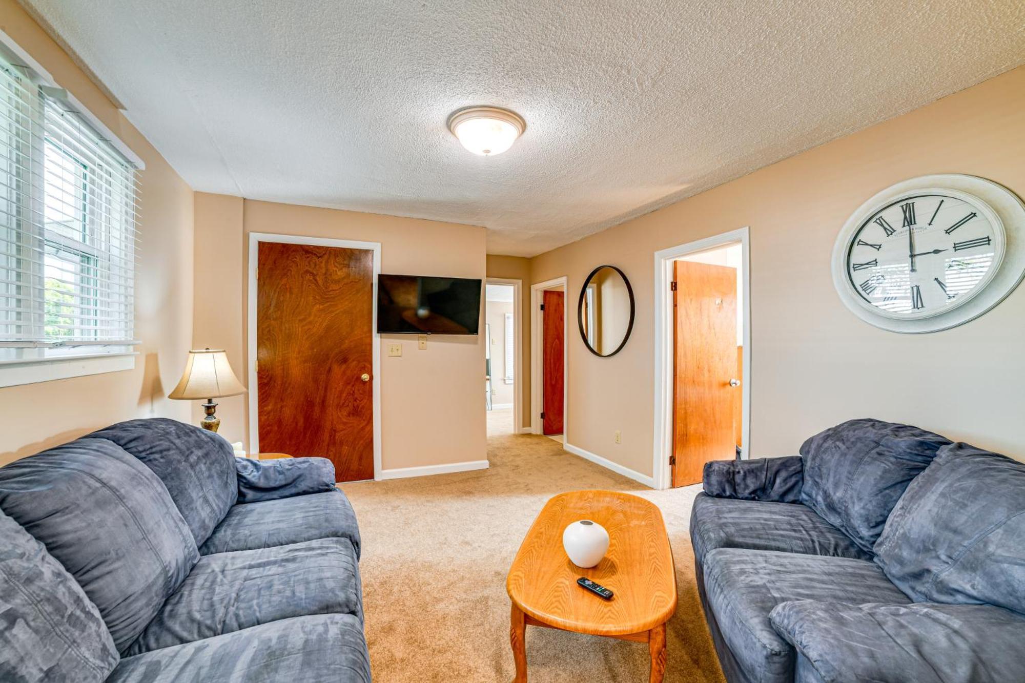 Less Than 2 Mi To Suny Cortland Unit With Private Parking Bagian luar foto